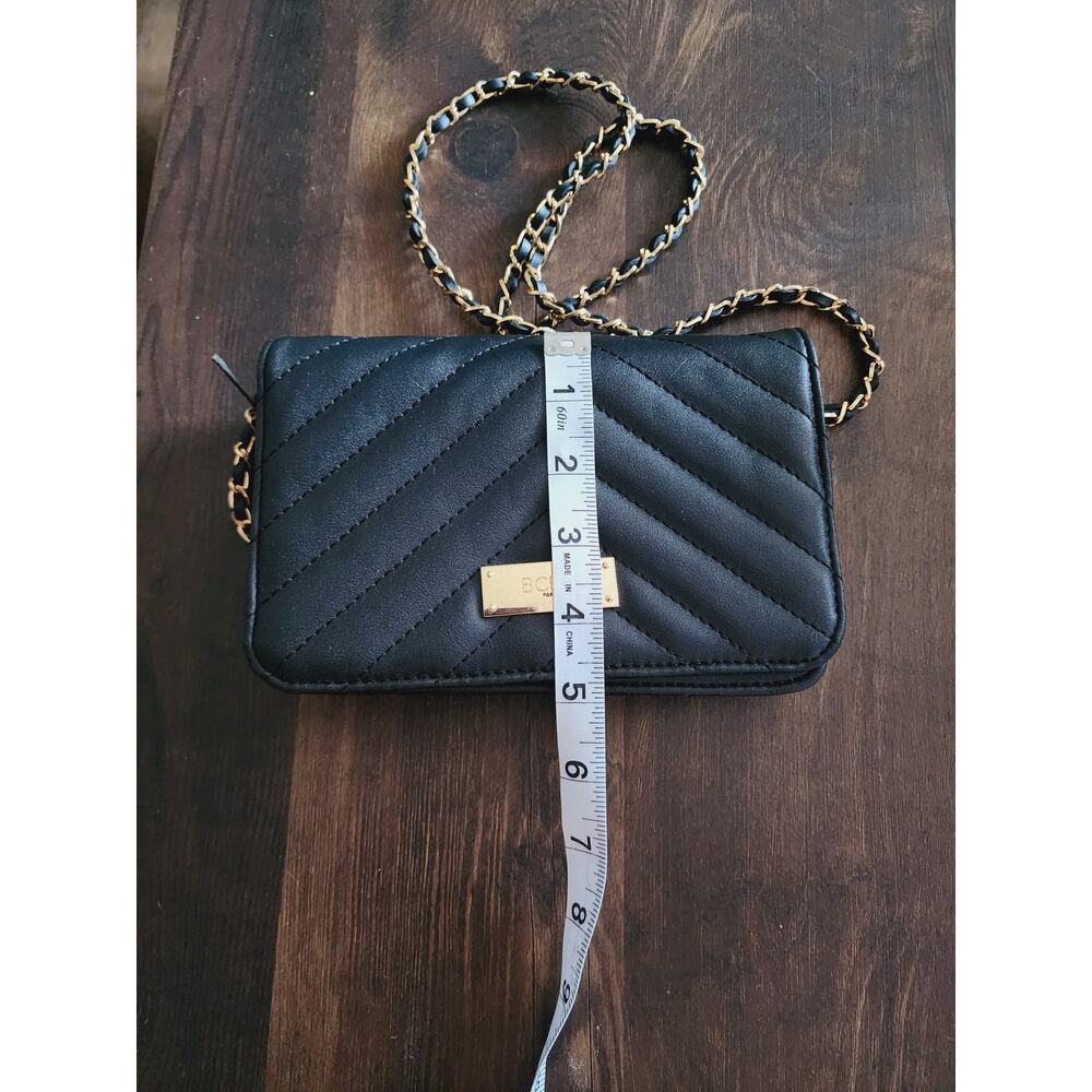 BCBG Paris Black Quilted Gold Chain Strap Crossbody Handbag Purse - Picture 6 of 6
